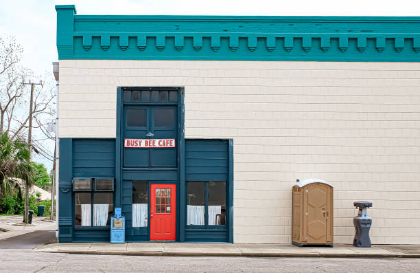 Best Portable toilet rental cost  in Ojai, CA